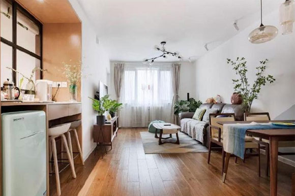 简洁淳朴的小两房，有点混搭的设计效果，没想到却出奇的好看！