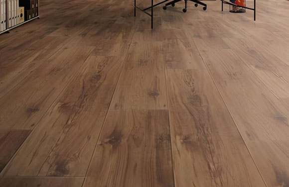 掌握正确的木地板保养技巧,才能让地板光亮如新!