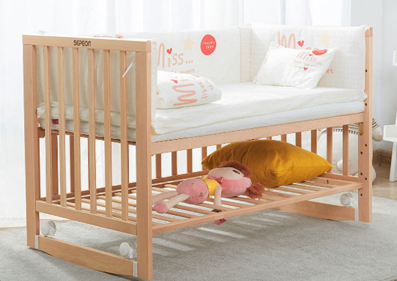 如何为孩子挑选一款合适的婴儿床？